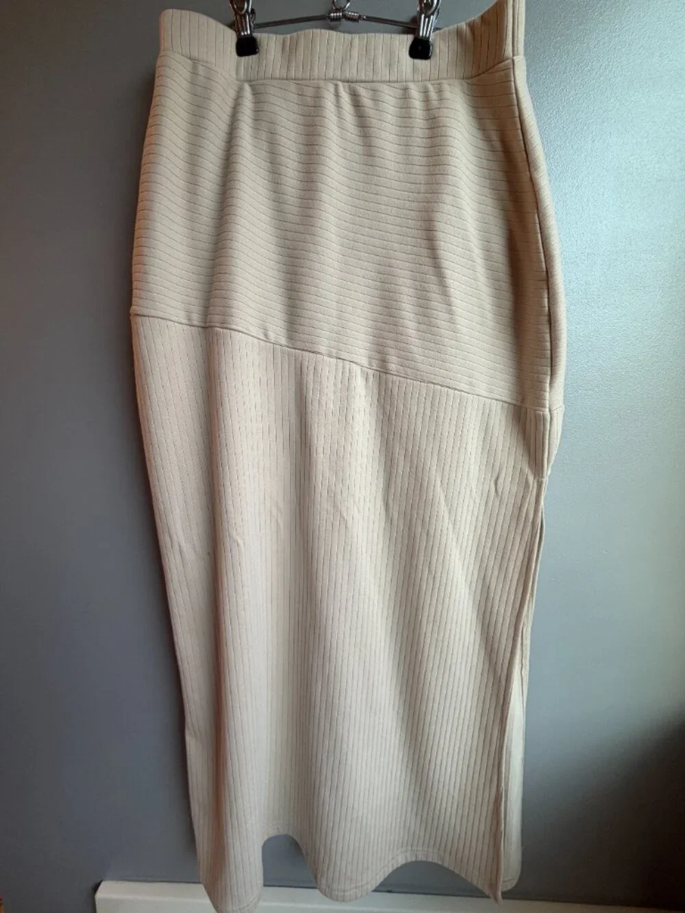 Pretty Garden 2 Piece Rib Knit Crop Top & Maxi Skirt Set - Picture 3 of 8